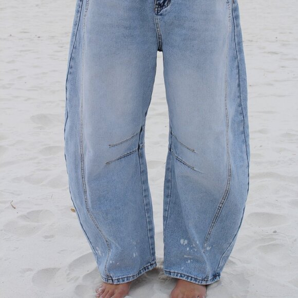 Light Wash Barrel Jean - Picture 3 of 4